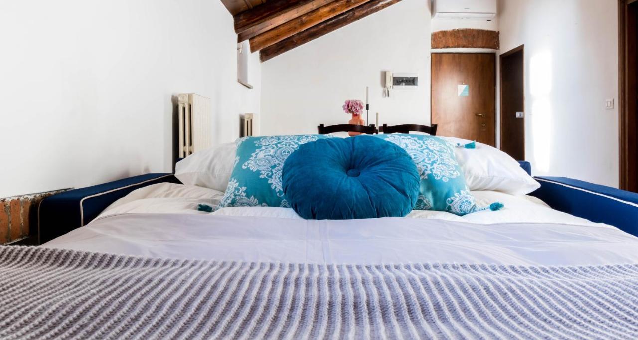 Altido Charming Flat For 6 In Historic Carrobbio Apartment Milan Luaran gambar
