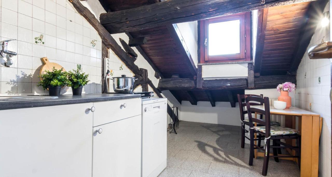 Altido Charming Flat For 6 In Historic Carrobbio Apartment Milan Luaran gambar